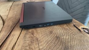 Prodám notebook acer nitro 5 AMD Ryzen 5 3550H - 4