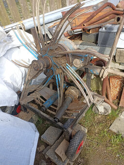 Sazeč brambor,dale vyoravač brambor (čert),dvou radlični plu - 4