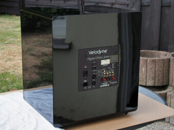 VELODYNE DD 18 HIGH-END SUBWOOFER REFERENČNÍ 3000 W 46 CM BA - 4