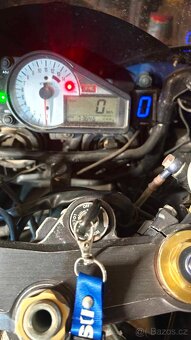 Suzuki GSX-R 1000 K1 - 4