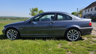 BMW E46 330ci manuál - 4