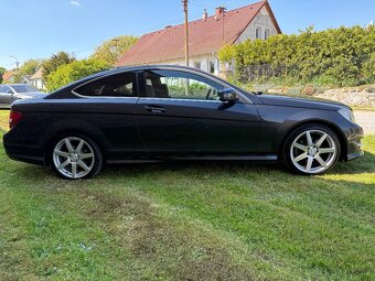 Mercedes Benz coupe AMG Styling / Manuál - 4