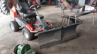 traktůrek Husqarna 4x4 - 4