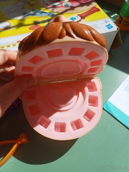 Dětská hra ordinace , zubař Play-Doh 3+ - 4