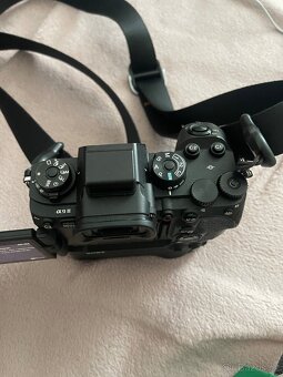 Sony A9III+Baterry Grip - 4