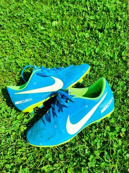 Kopačky NIKE 38 + kopačky na donošení - 4