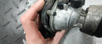 Kia Ceed II 2 JD 2012 Rio III 3 UB 2011 - Mlhovka - 4