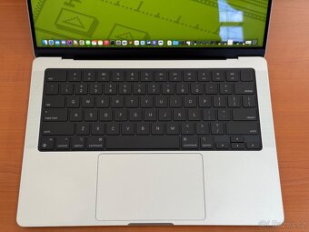 MacBook Pro 14” M3 Max 64GB RAM, 1TB SSD - 4