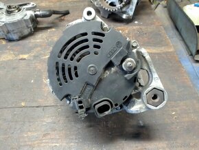 Audi A6 C5 2.5Tdi alternátor 4Z7903015 - 4