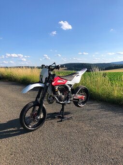 Husqvarna WR 125 (supermoto) - 4