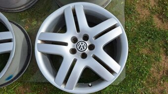 Long Beach 17" 5x100 - 4