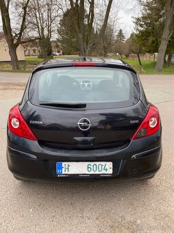 Opel Corsa 1,3 diesel rok výroby 2007 - 4