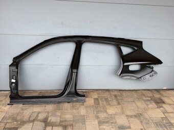 pravý bok blatník bočnice Cupra Formentor 5FF - 4