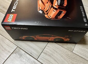 LEGO® Technic 42056 Porsche 911 GT3 RS/NOVÉ - 4
