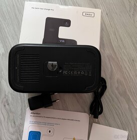 INIU WI-220 bezdrátový nabíjecí stojan 3v1 15W - 4