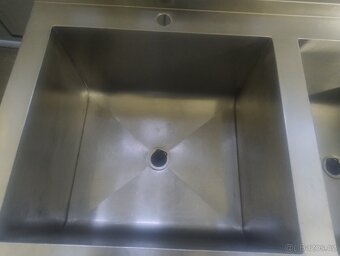 Nerezový dvoudřez - 4