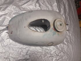 Jawa 250 350 kývačka - 4