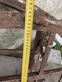 Litinová okna ze stáje - 4