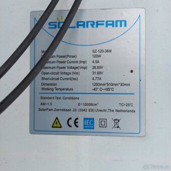 Fotovoltaická nabíječka 12V - 4