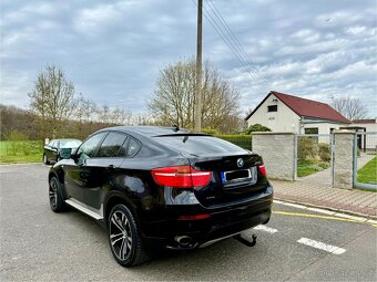 BMW X6 3.0d 180kw 2012 M-Paket, nášlapy - 4