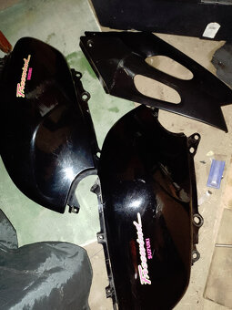 Plasty a různé díly na Suzuki XF 650 Freewind - 4