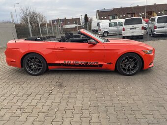 Ford Mustang Cabrio 3.7 V6 224kw - 4