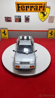 Ferrari 512 BB 1:18 Kyosho - 4