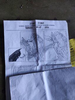 Podpěry brašen GIVI TE2118 a montážní sada TE2118 KIT - 4
