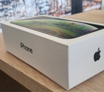 iphone XS - 4