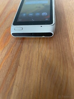 Nokia N8 na dily - 4