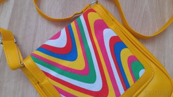 Žlutá crossbody kabelka - 4