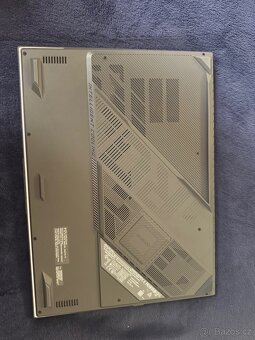 ASUS ROG Strix G18 G814JIR-N6003W - 4