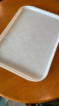 Nerezový přepravní vozík na gastro tacky na kolečkách - 4