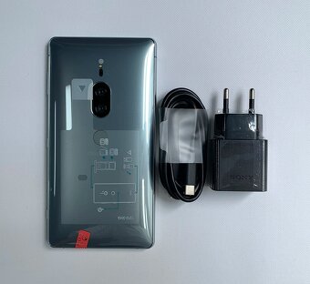 Xperia XZ2 Premium - 4