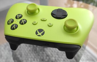 Xbox Series Gamepad / ovladač - 4