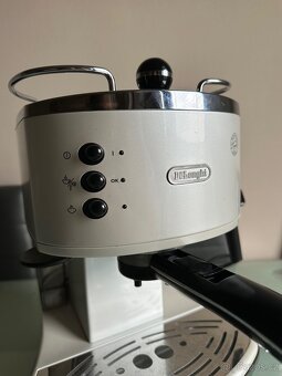Kávovar DeLonghi - 4
