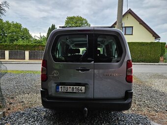 Toyota proace city verso Long, najeto 50 000km, 7 míst - 4