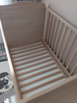 Dětská rozkládací postýlka s úložným prostorem a přebalovací - 4