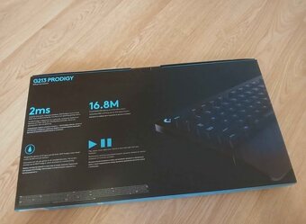 Logitech G213 - 4