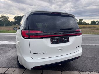 Chrysler Pacifica 3,6 Hybrid RU Radar S type 2022 - 4