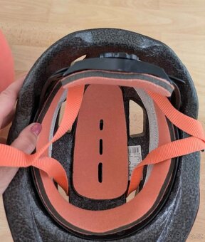 Dětská cyklistická helma - 4