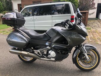 Honda NT-700V Deauville - 4