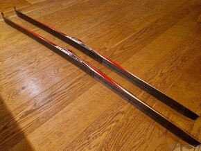 Běžky Atomic Tiger 150cm šupiny + SNS vázání - tlačítko - 4