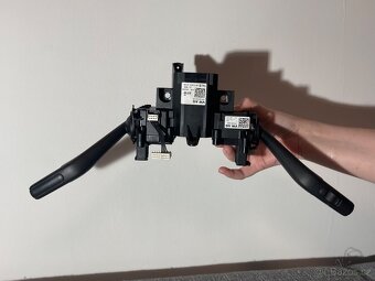 Přepínácí páčky pod volant (Volkswagen Passat B7) | Výprodej - 4