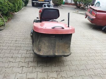 Prodam zahradní traktůrek - 4