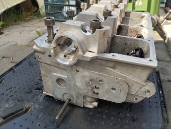 Hlava Válců motor 1.9tdi 77kW BXE - 4