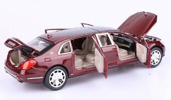 Modely 1:24 rozprodám sbírku nádherných Mercedesů v kovu - 4