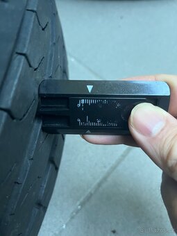 Prodám Pirelli Cinturato P7 205/60 R16 96v - 4