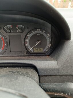 Škoda fabia. - 4