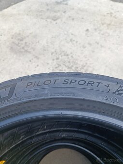 245/45r19 102Y Michelin pilot Sport - 4